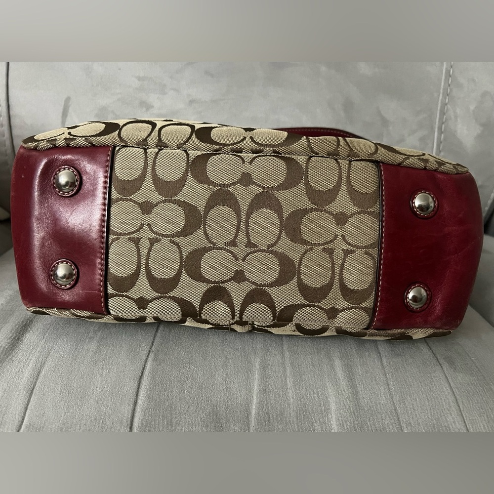 Coach shoulder bag - Picture 5 of 11